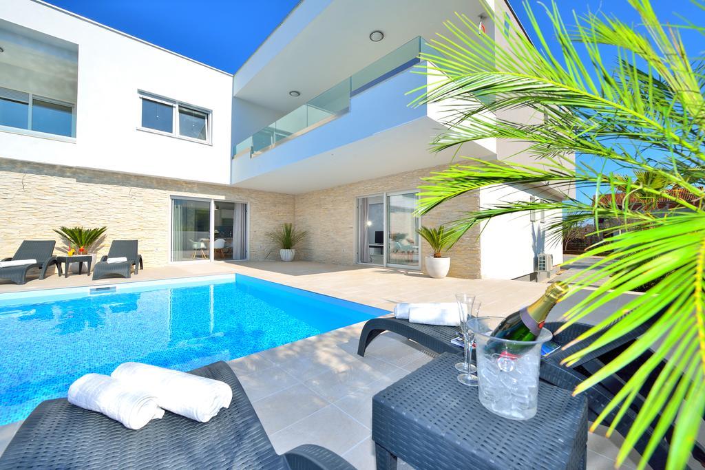 Luxury Apartments Marija ซูโกชัน ภายนอก รูปภาพ