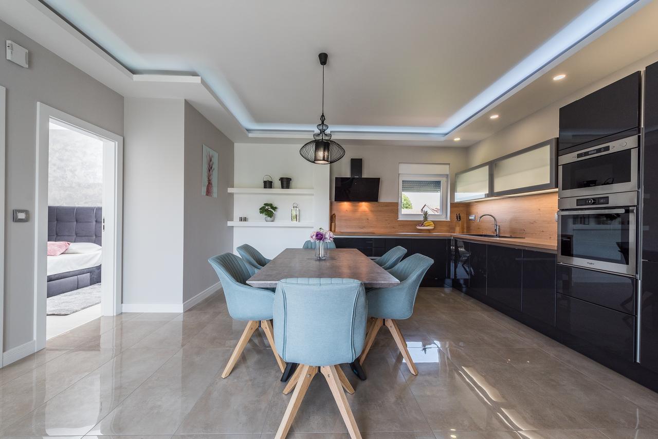 Luxury Apartments Marija ซูโกชัน ภายนอก รูปภาพ