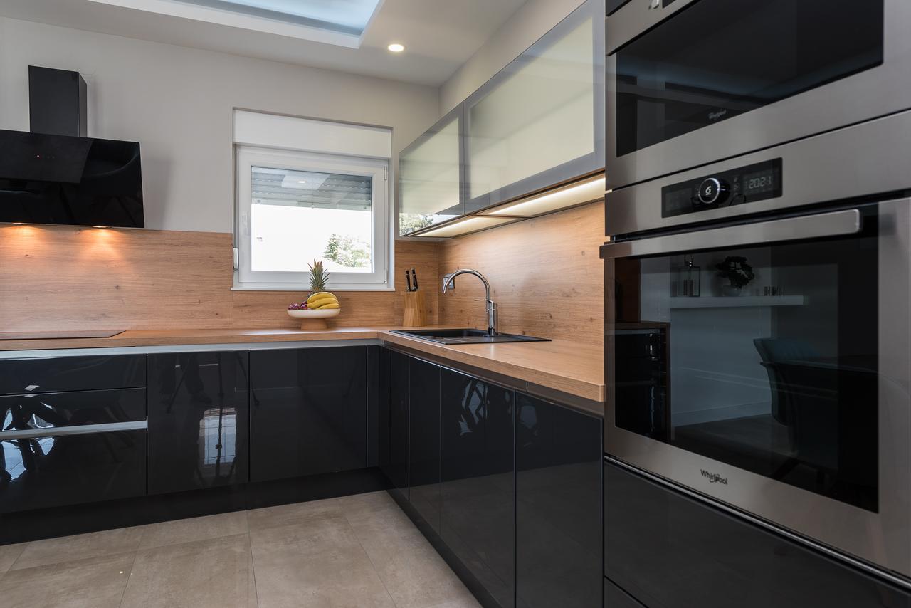 Luxury Apartments Marija ซูโกชัน ภายนอก รูปภาพ